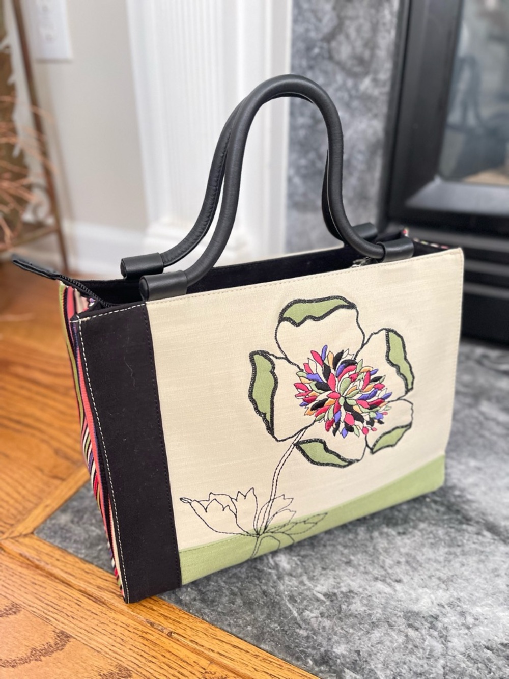 Talbots Black Structured Handbag Top Handle Medium Tote Bag Zip Closure Classic